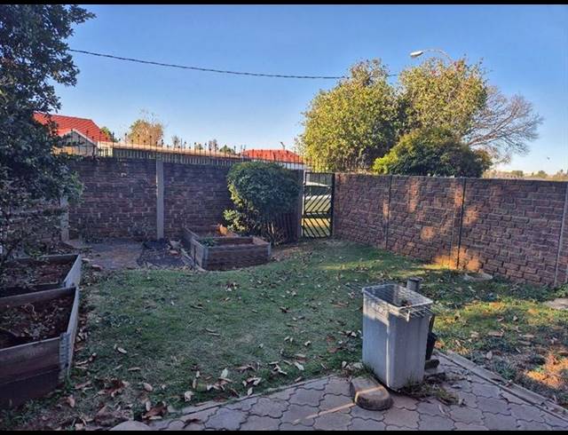 2 BEDROOM APARTMENT FOR SALE IN RAVENSKLIP